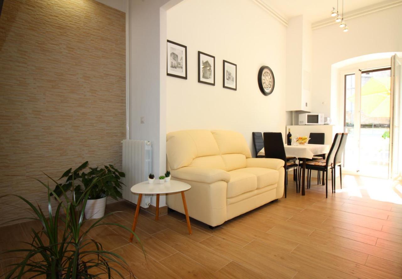 Apartment Old City Porec Exterior photo